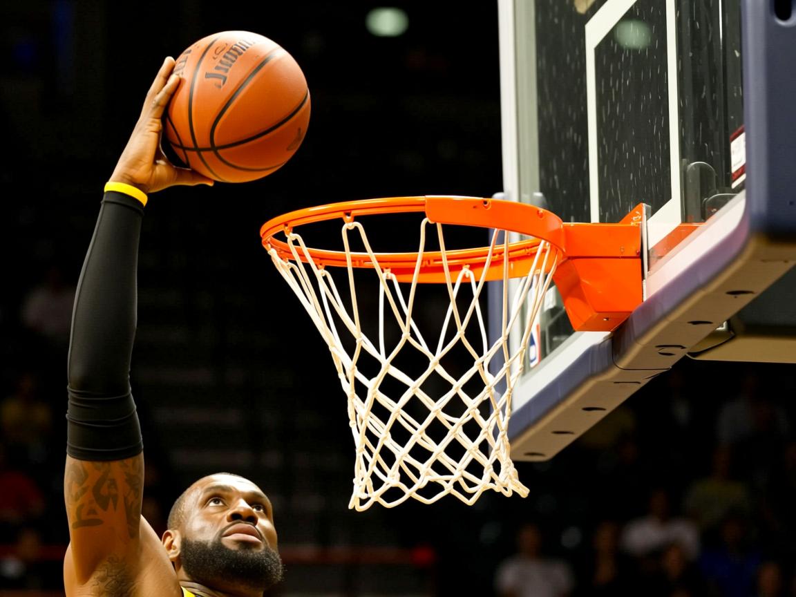 九游网页版入口-“擂台争锋，自由搏击赛事见证巅峰对决！”  第2张